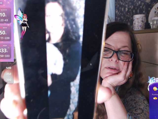 HelenBerg live cam on BongaCams