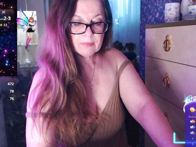 HelenBerg live cam on BongaCams
