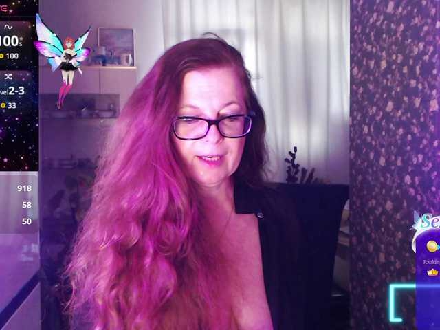 HelenBerg live cam on BongaCams