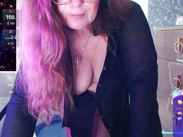 HelenBerg live female cam on bongacams