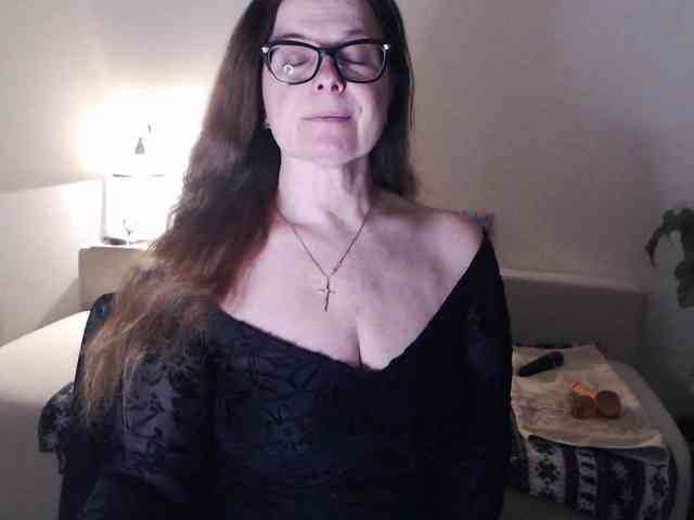 Модель: HelenBerg