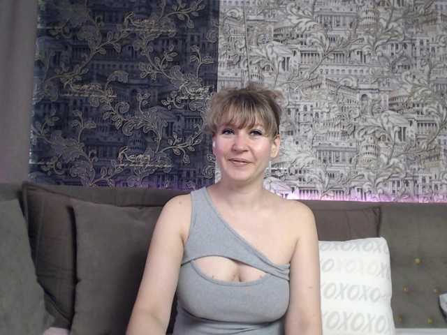 mandyfoxxx live cam on BongaCams
