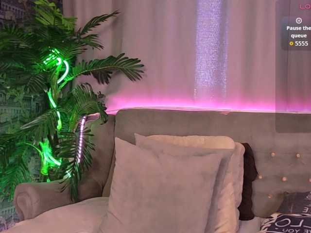 mandyfoxxx live cam on BongaCams