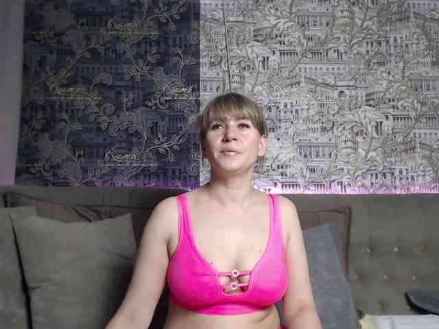 mandyfoxxx Live Webcam on BongaCams