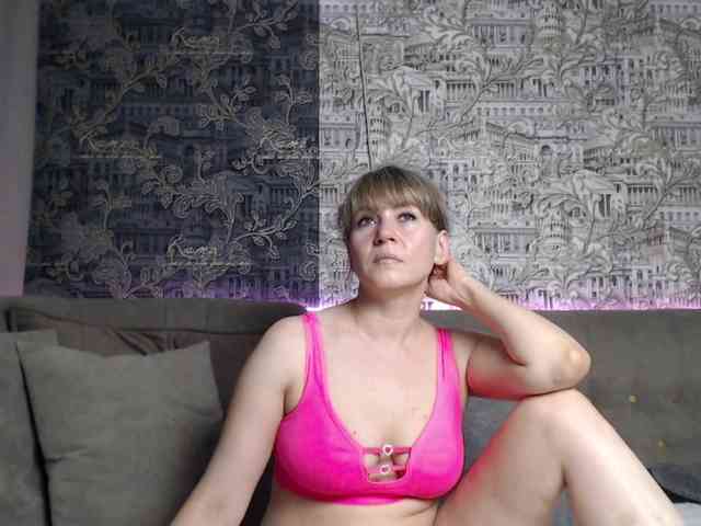 mandyfoxxx Live Webcam on BongaCams