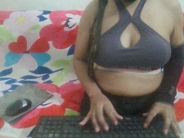 Citypie0311 live cam on BongaCams
