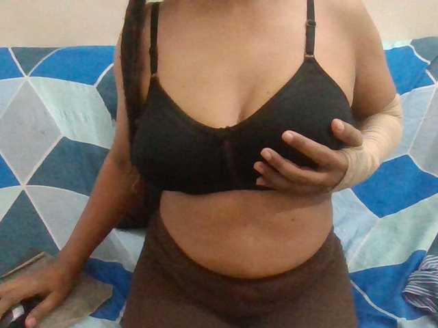 Anjali_dogra live cam preview