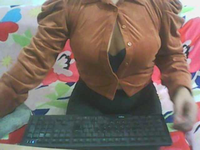 Citypie0311 live cam on BongaCams