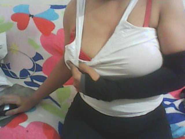 Citypie0311 live cam on BongaCams