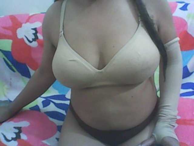 Citypie0311 live cam on BongaCams