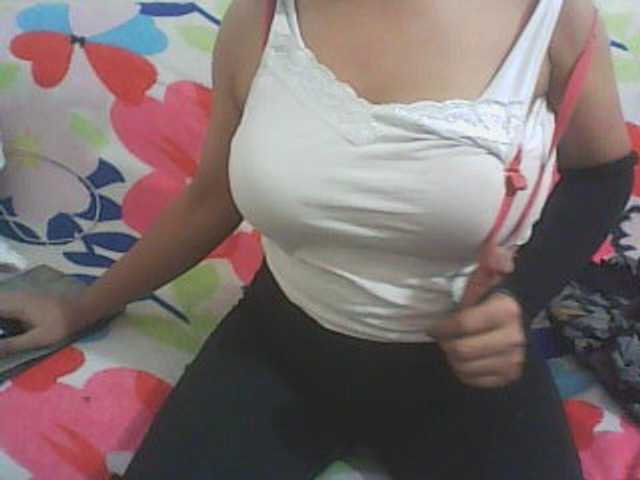 Citypie0311 live cam on BongaCams