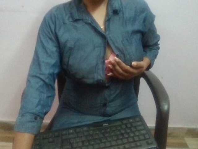 Citypie0311 live cam on BongaCams