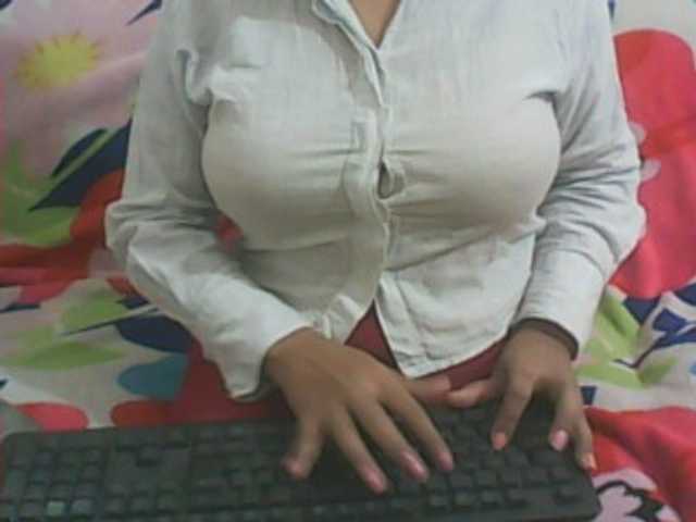 Citypie0311, live now on BongaCams