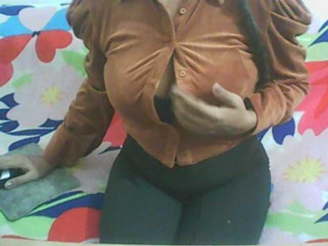 Citypie0311 live cam on BongaCams