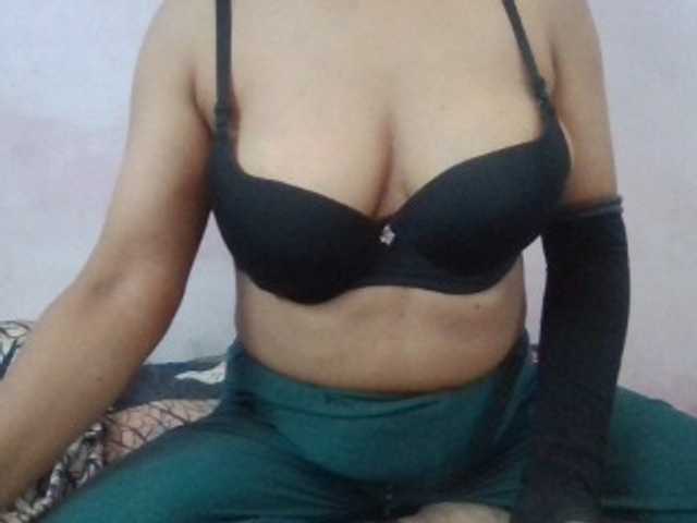 Citypie0311 live cam on BongaCams