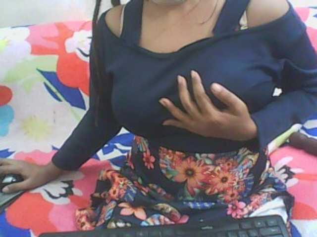 Citypie0311 live cam on BongaCams