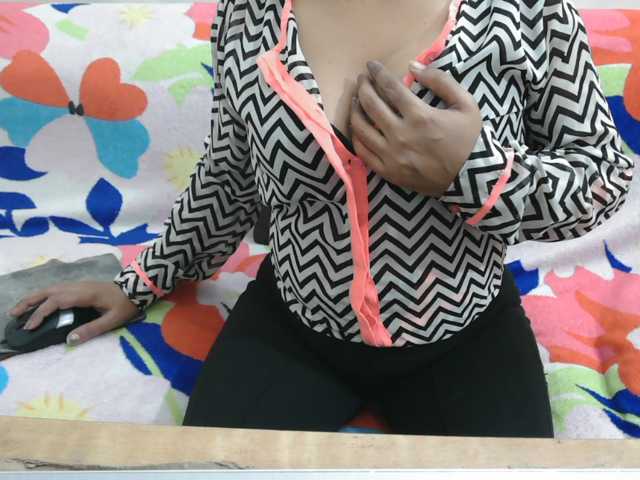 Citypie0311 live cam on BongaCams