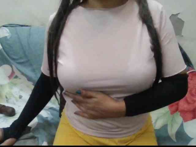 Anjali_dogra webcam