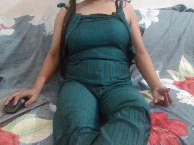 Anjali_dogra webcam