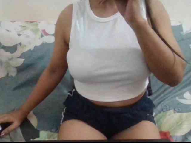 Anjali_dogra webcam
