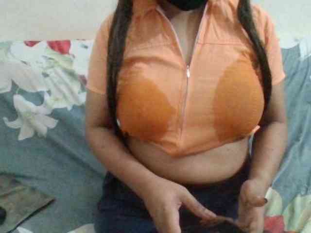 Anjali_dogra webcam