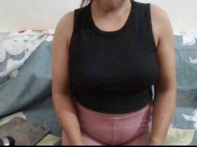 Anjali_dogra webcam