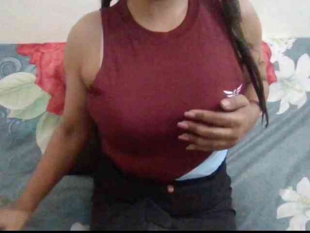 Anjali_dogra webcam