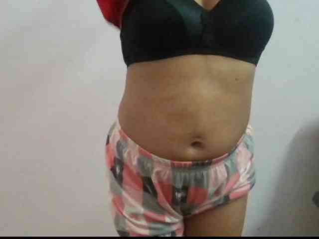 Anjali_dogra webcam