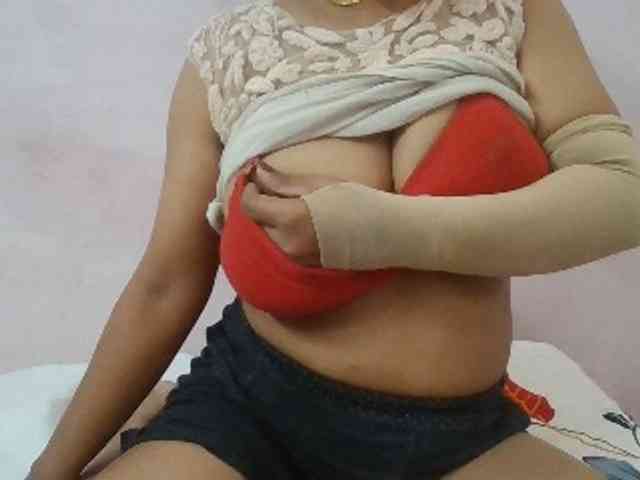 Anjali_dogra webcam