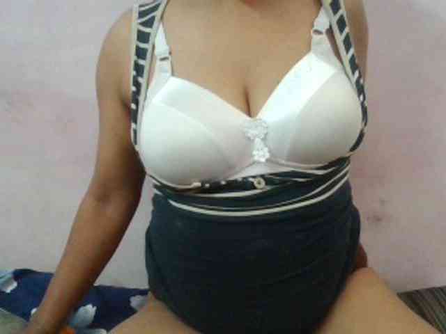 Anjali_dogra webcam
