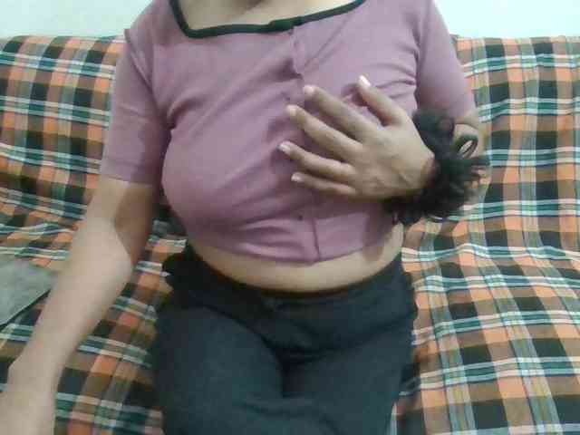 Anjali_dogra webcam