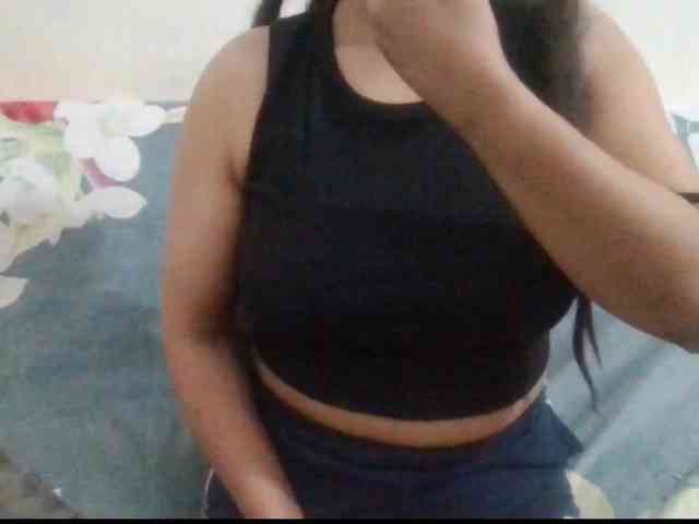 Anjali_dogra webcam