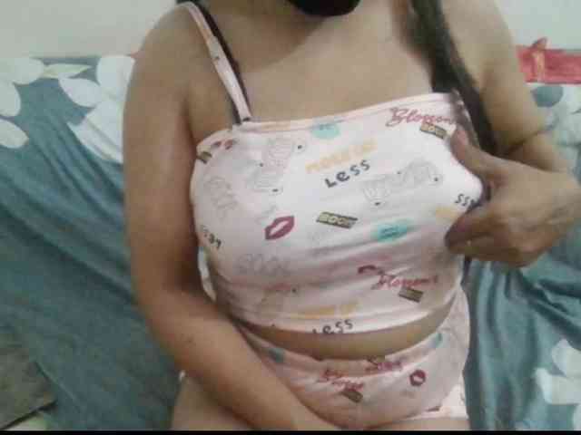 Anjali_dogra webcam