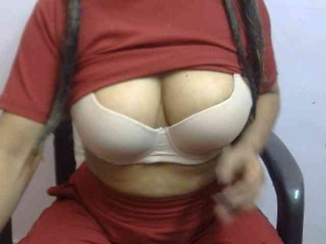 Anjali_dogra webcam