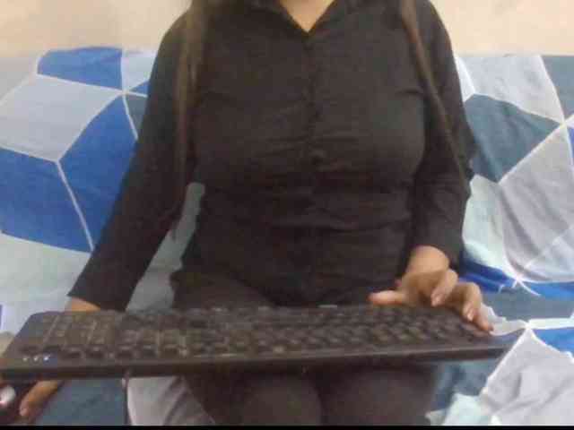 Anjali_dogra webcam