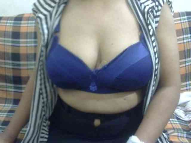Anjali_dogra webcam