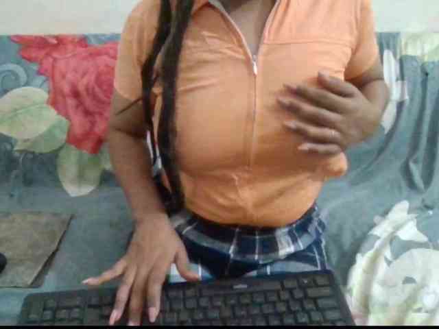 Anjali_dogra webcam