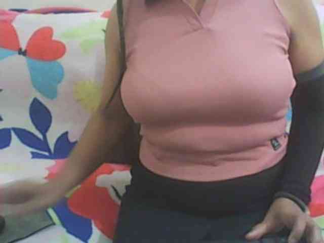Anjali_dogra webcam