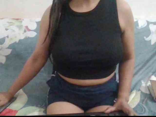 Anjali_dogra webcam