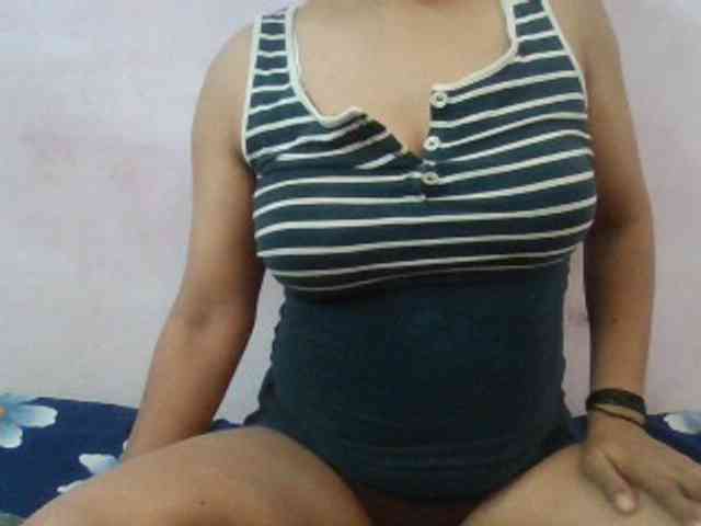 Anjali_dogra webcam