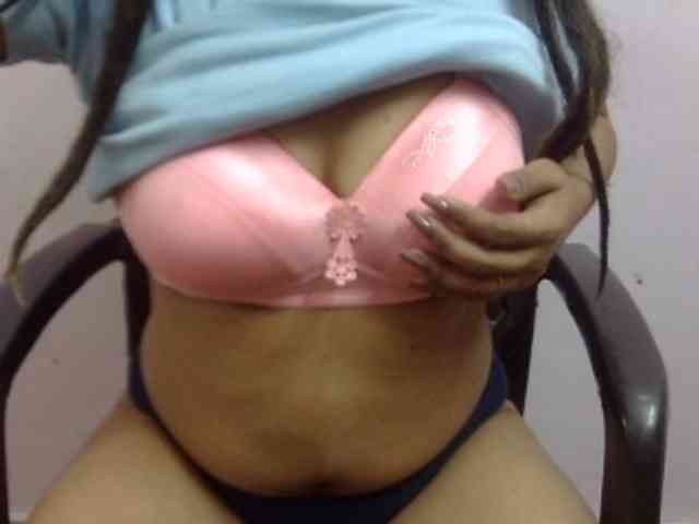 Anjali_dogra webcam