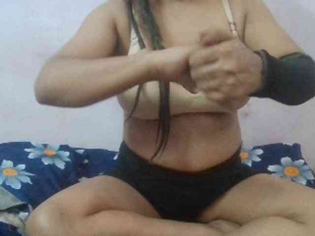 Anjali_dogra webcam