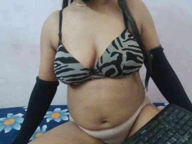 Anjali_dogra webcam