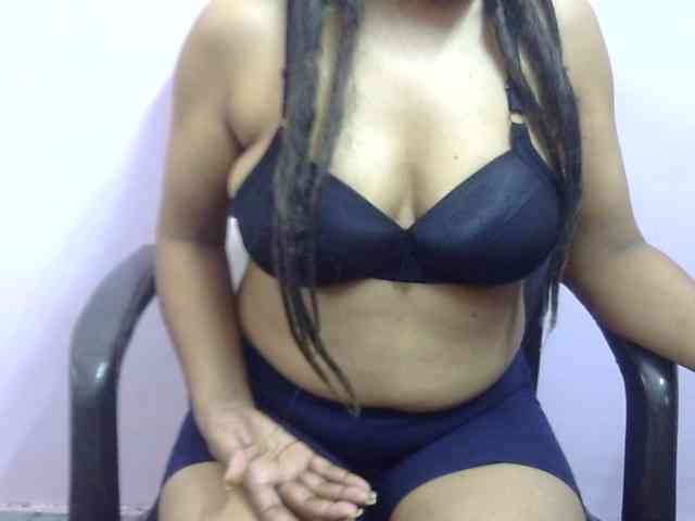 Anjali_dogra webcam