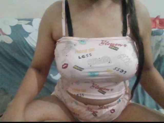 Anjali_dogra webcam