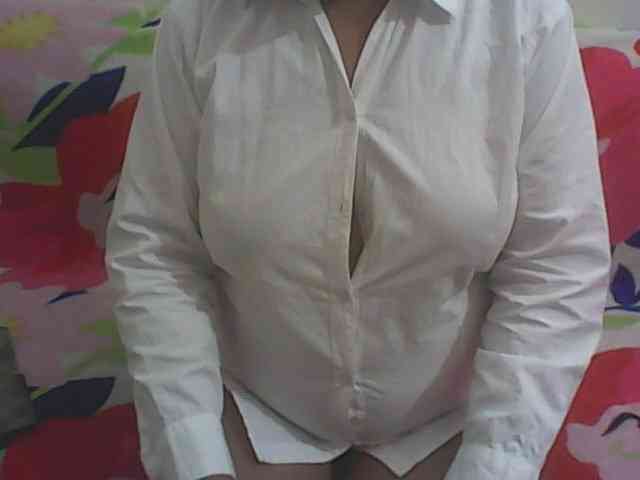 Anjali_dogra webcam