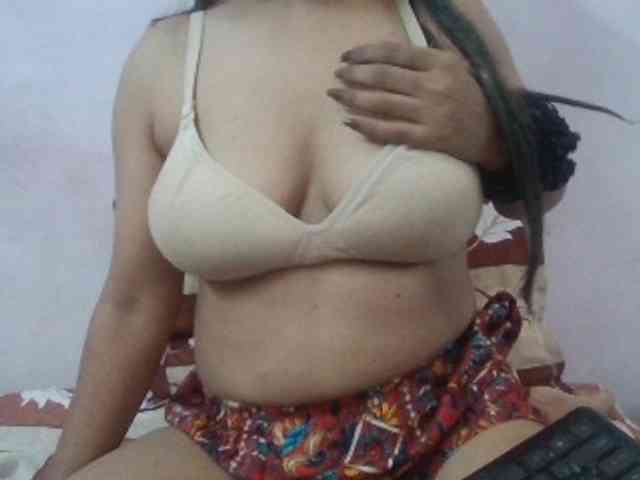 Anjali_dogra webcam