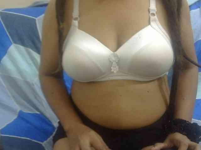 Anjali_dogra webcam