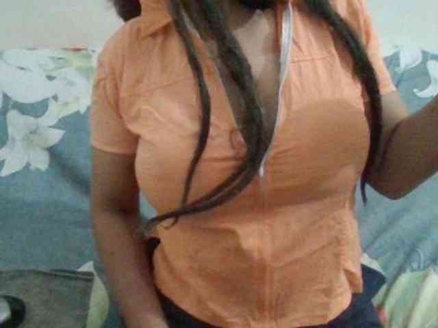 Anjali_dogra webcam