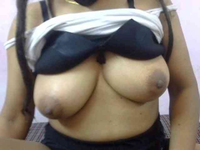 Anjali_dogra webcam